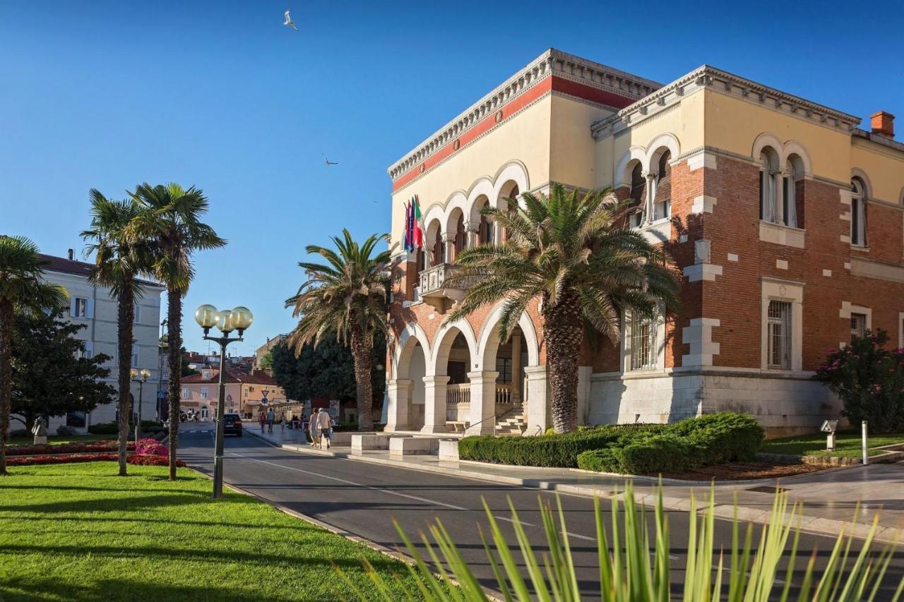 Apartment Gloria Premium Porec Exterior photo