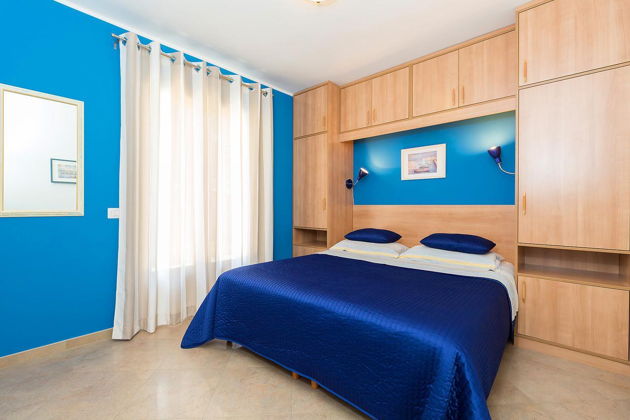 Apartment Gloria Premium Porec Exterior photo